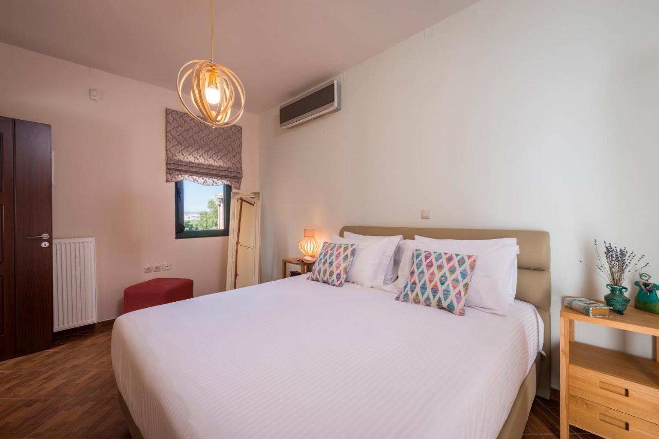Antonia Blue Villa Mourniaí エクステリア 写真