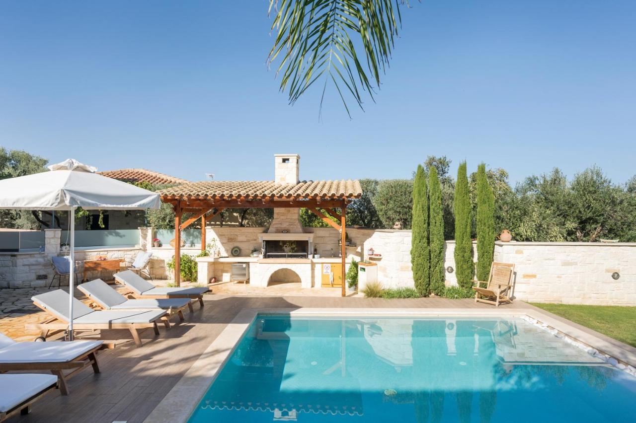 Antonia Blue Villa Mourniaí エクステリア 写真